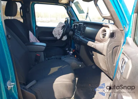 2020 Jeep Wrangler Unlimited Sport S 4X4 z USA, uszkodzony, nr VIN 1C4HJXDN7LW166628